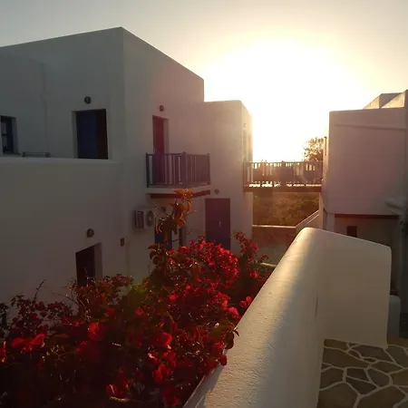 Aegeo מלון Folégandros