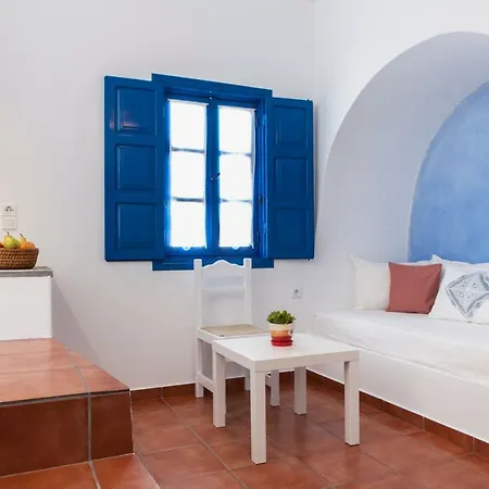 Aegeo 2* Folégandros